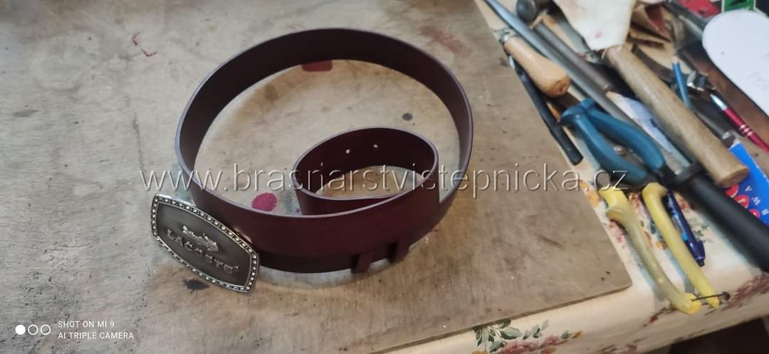 Kožený opasek vínový,  šířka 4 cm, délka 110 cm