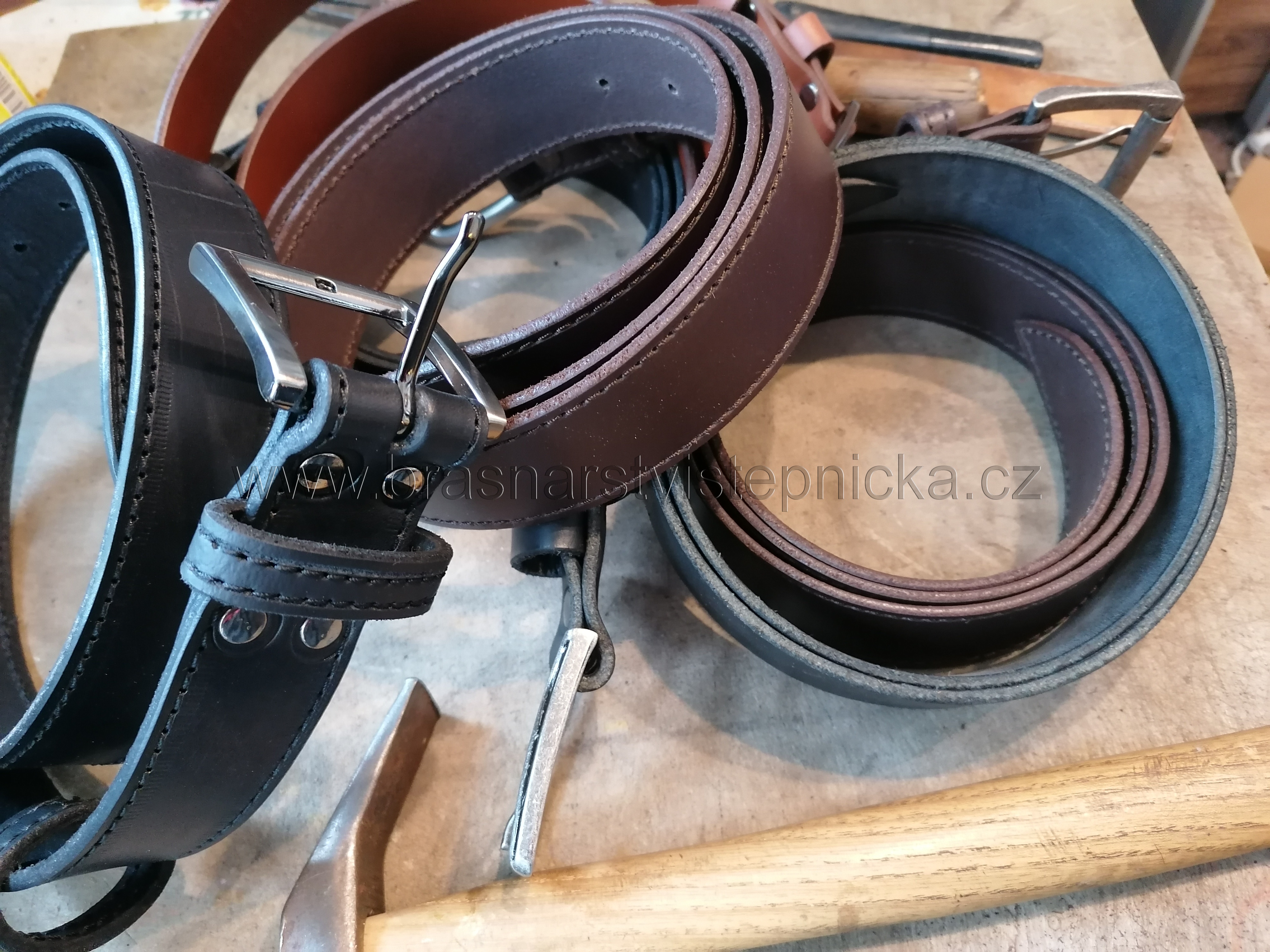Kožený opasek hnědý,  šířka 4 cm, délka 110 cm